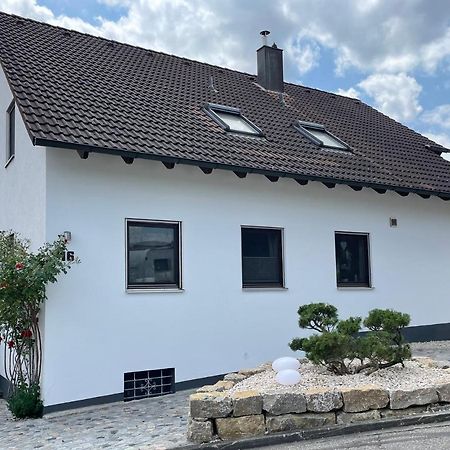 Apartment Am Stadtpark Ноймаркт  Экстерьер фото
