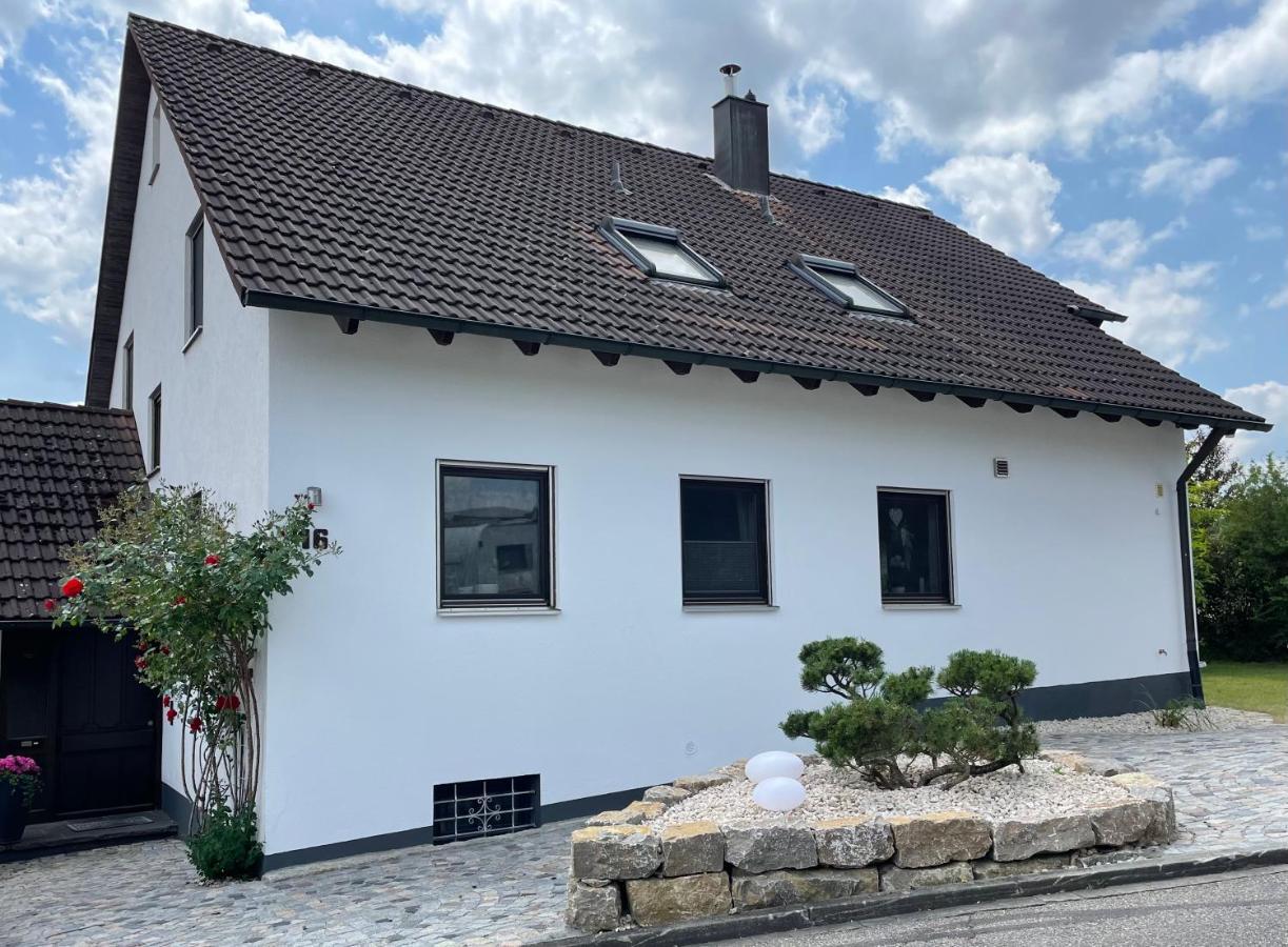 Apartment Am Stadtpark Ноймаркт  Экстерьер фото